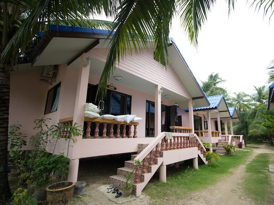 Chaiwat Resort Laem Sing Bagian luar foto