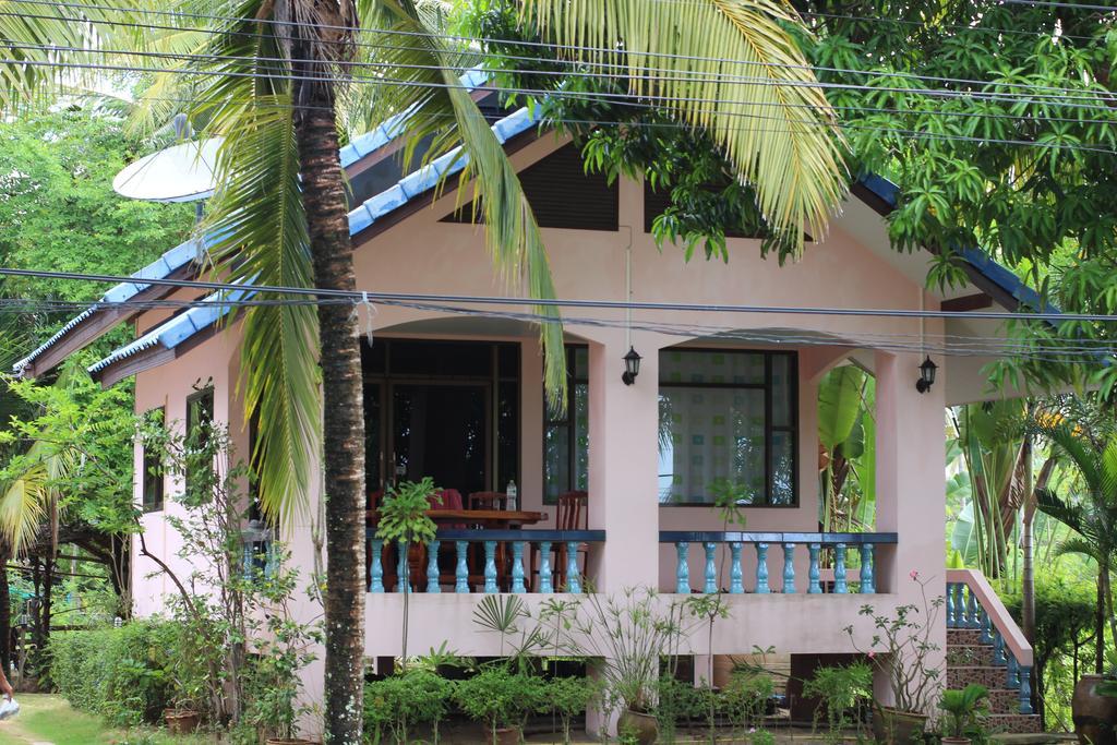 Chaiwat Resort Laem Sing Bagian luar foto