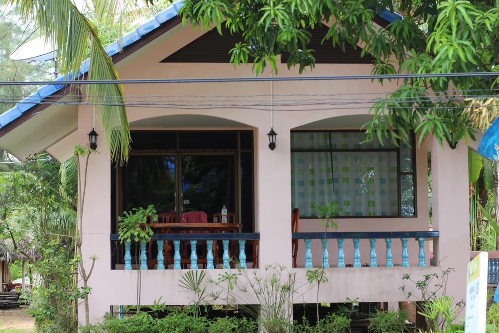 Chaiwat Resort Laem Sing Bagian luar foto