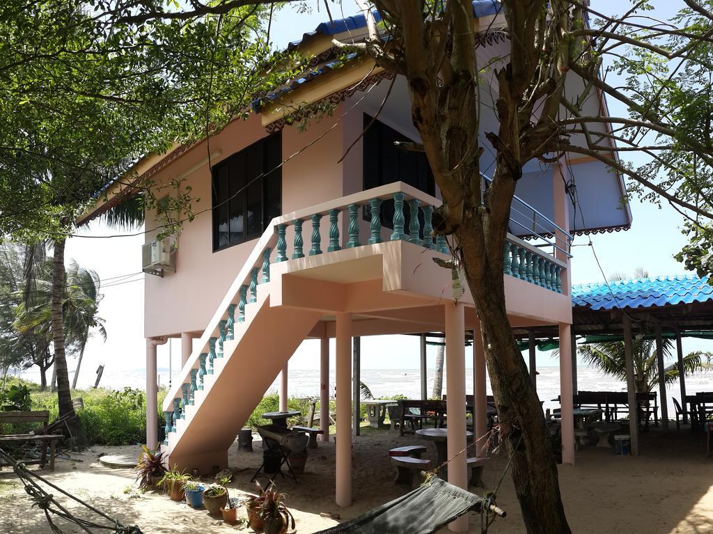 Chaiwat Resort Laem Sing Bagian luar foto